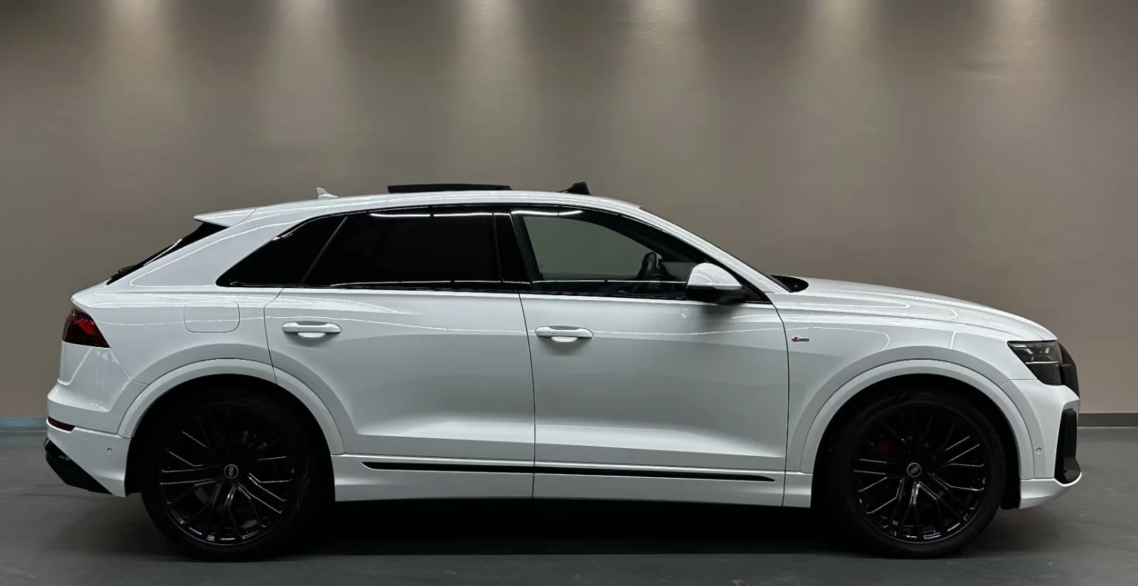 2025 Audi Q8 50 TDI quattro, 7/29