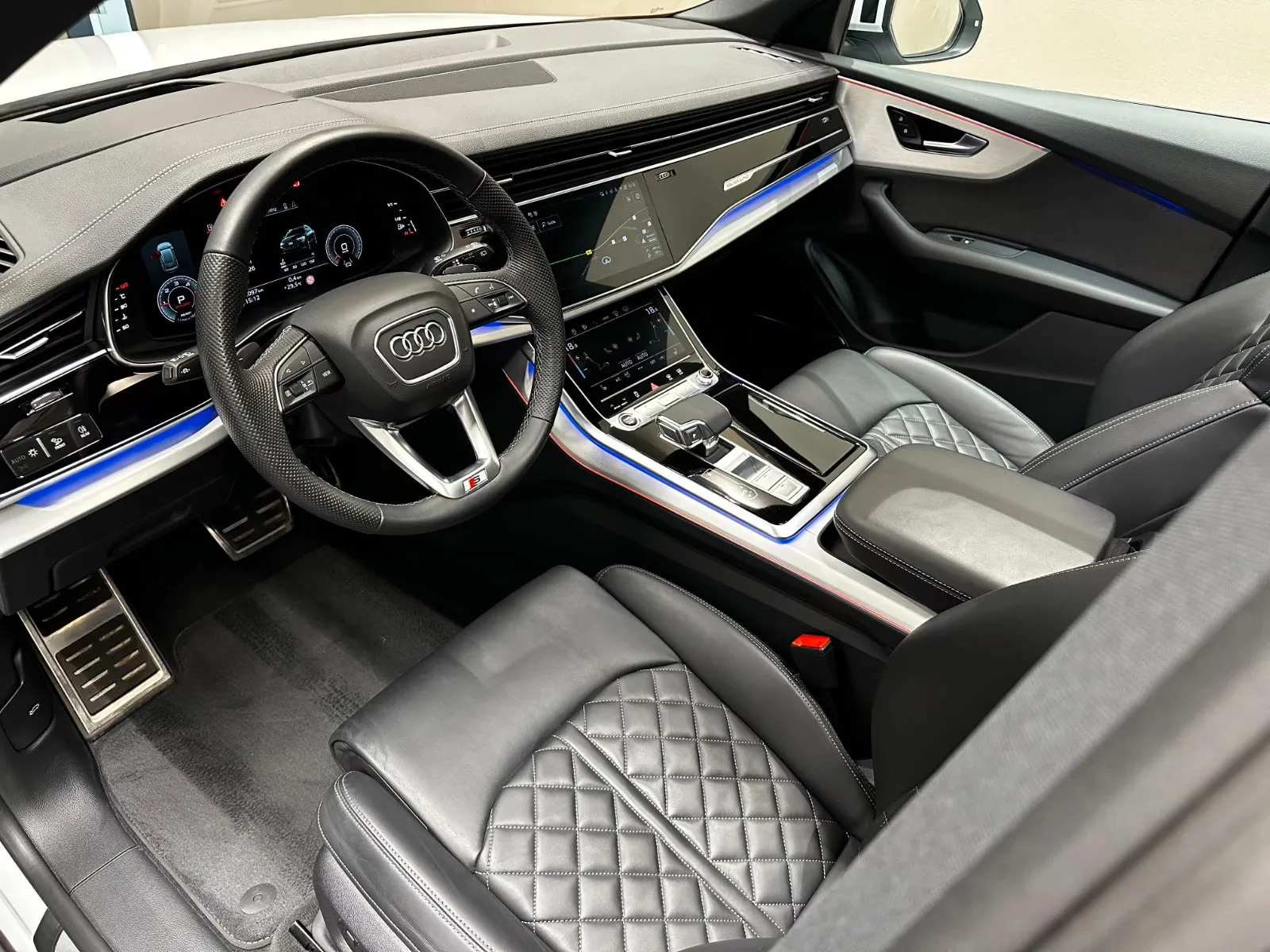 2025 Audi Q8 50 TDI quattro, 9/29