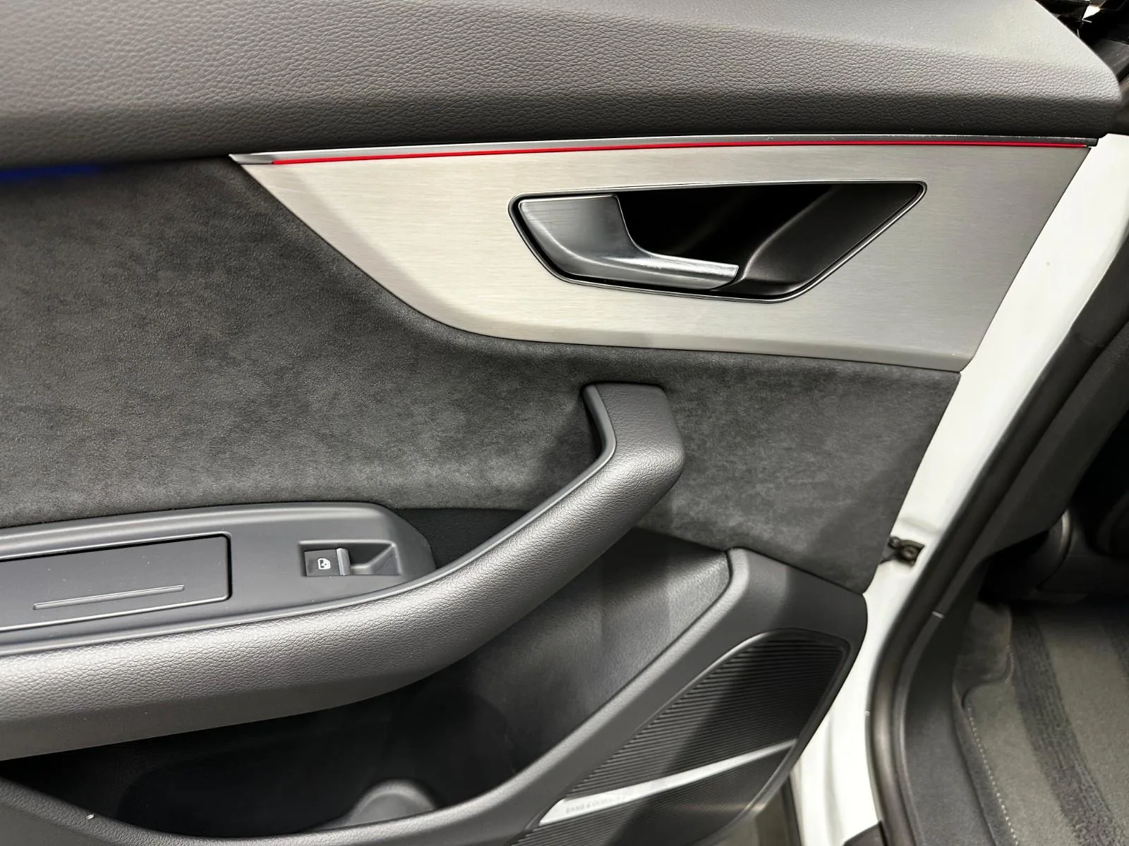 2025 Audi Q8 50 TDI quattro, 17/29