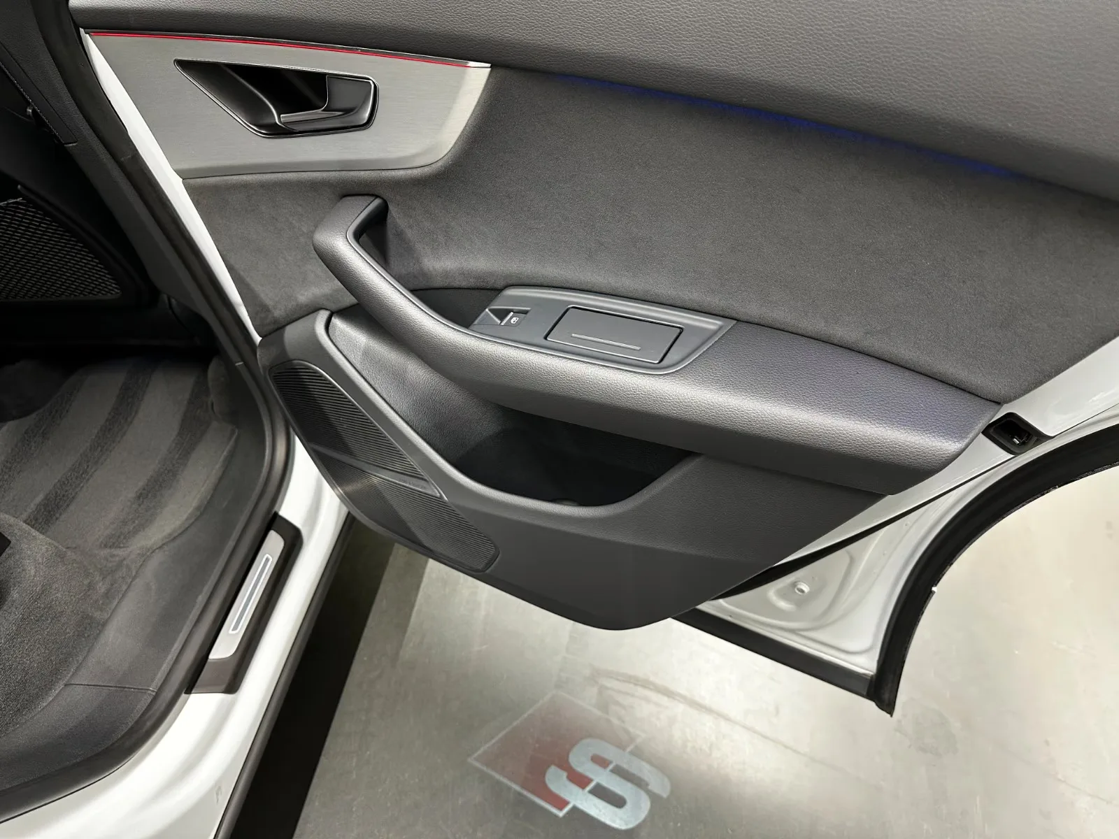 2025 Audi Q8 50 TDI quattro, 23/29
