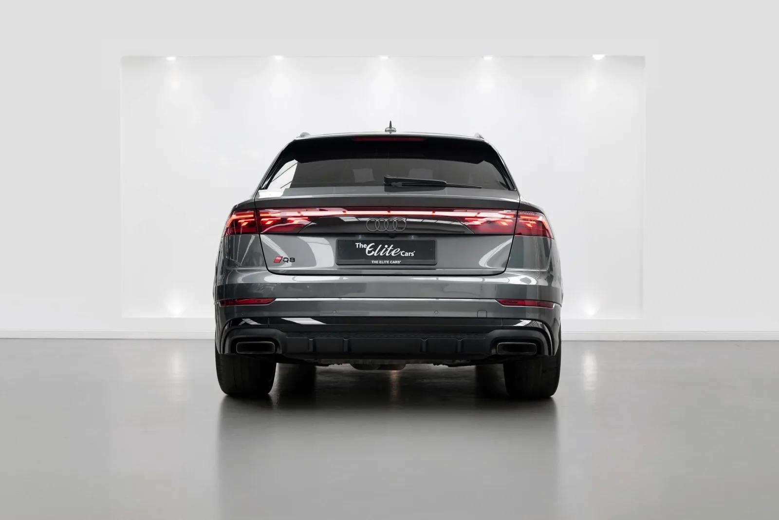 2025 Audi Q8 55 TFSI quattro S line, 3/17