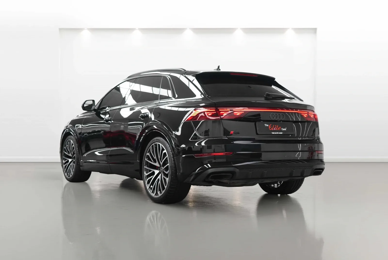 2025 Audi Q8 55 TFSI quattro S line, 4/15