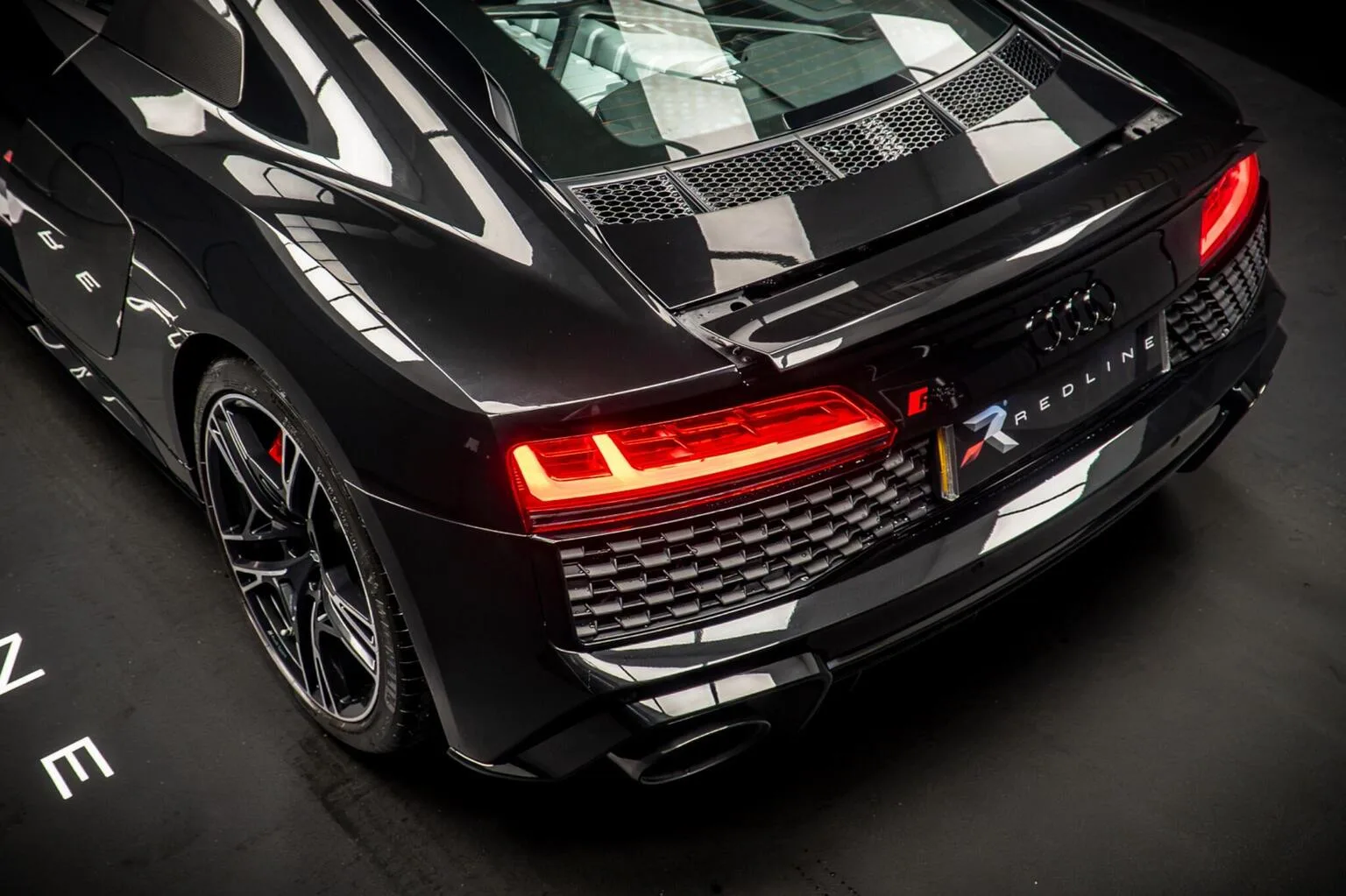 2025 Audi R8 V10 Performance RWD Performance Edition, 17/30