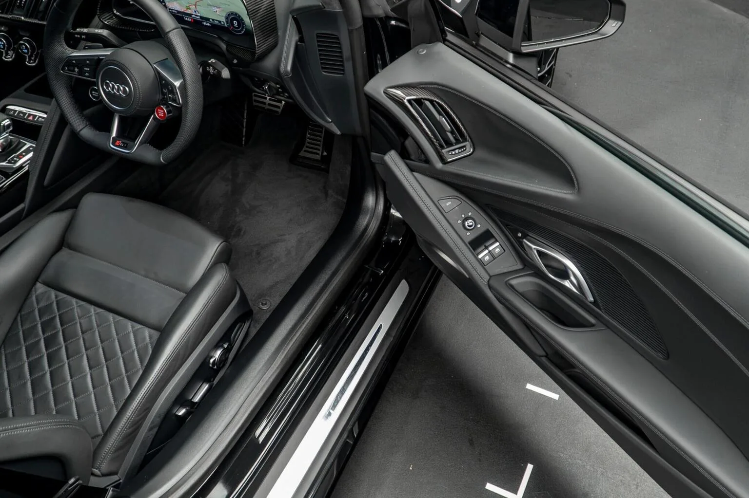 2025 Audi R8 V10 Performance RWD Performance Edition, 25/30