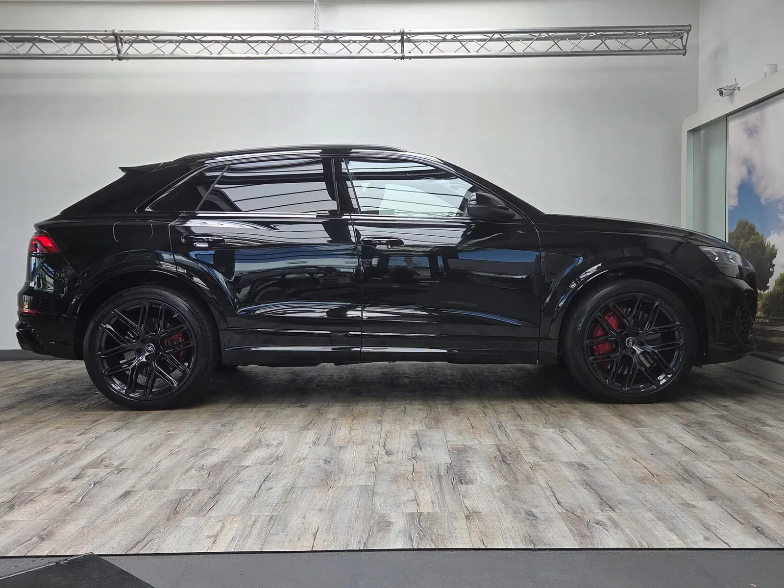 2025 Audi RS Q8, 4/30