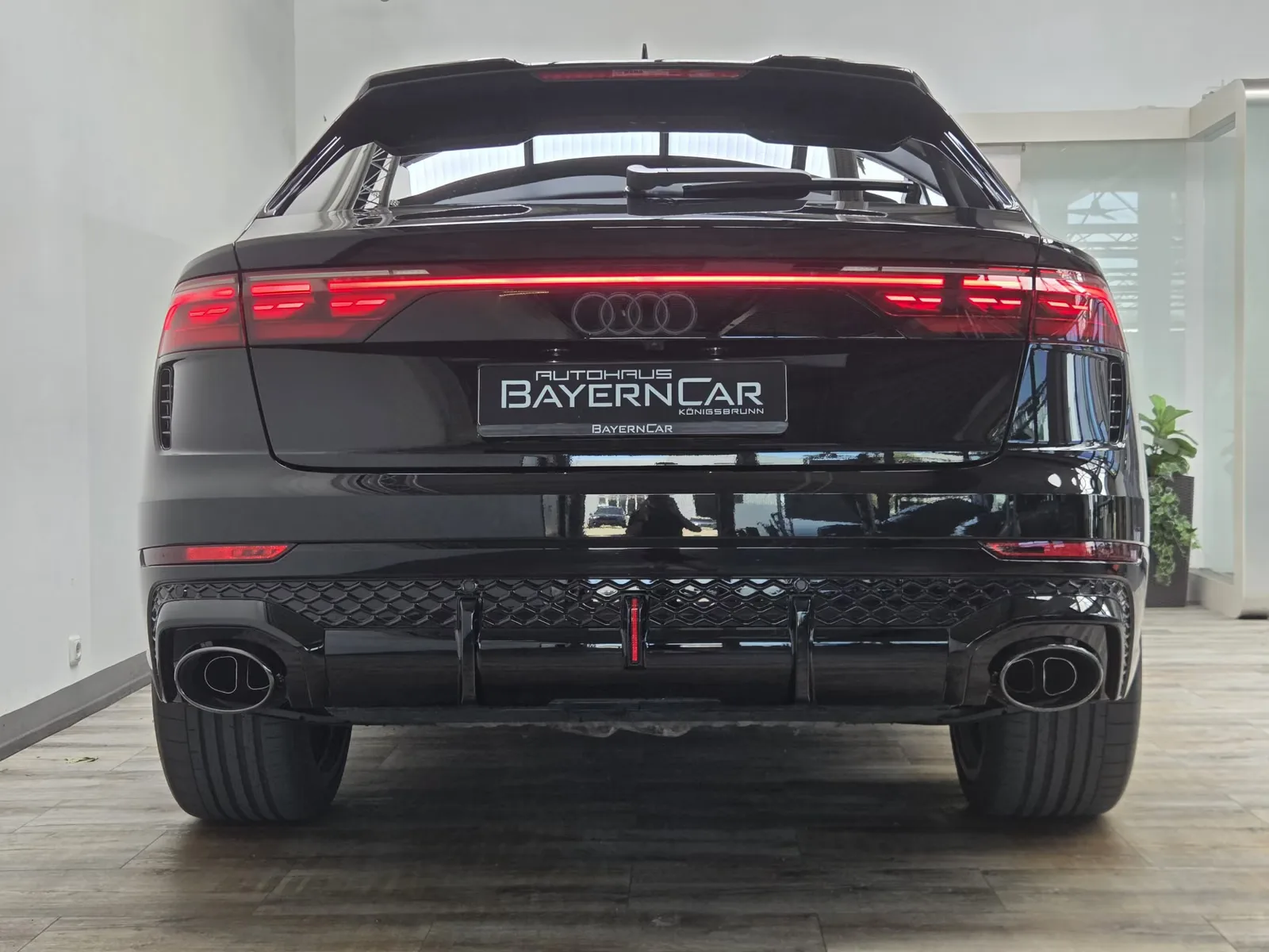 2025 Audi RS Q8, 5/30