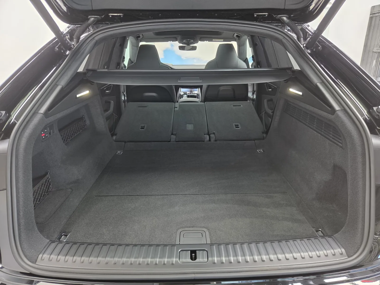 2025 Audi RS Q8, 21/30