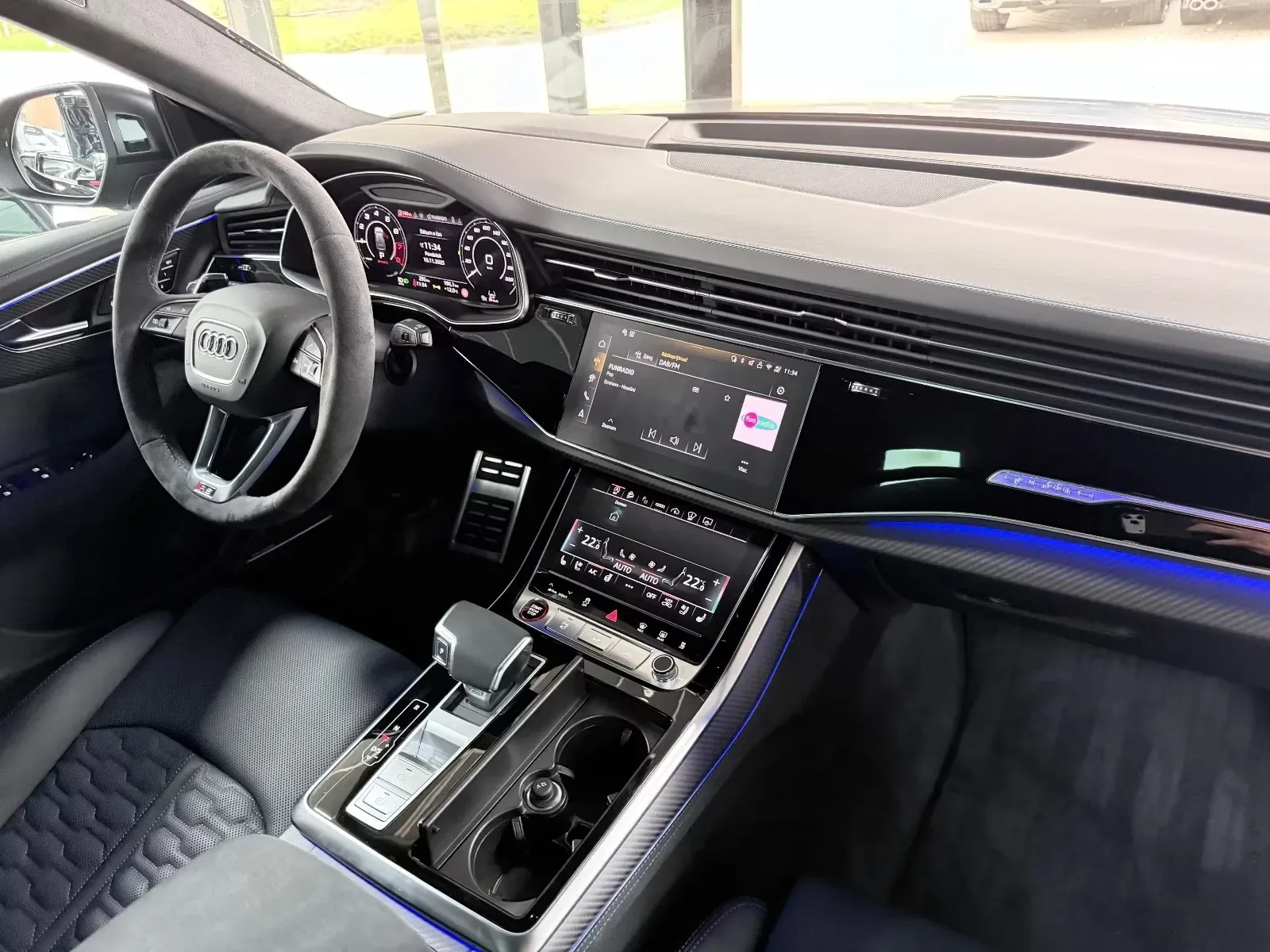 2025 Audi RS Q8 performance, 11/27