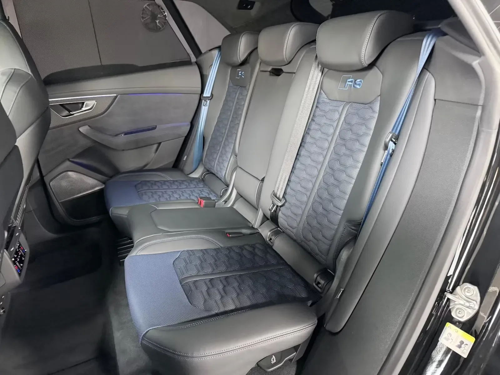 2025 Audi RS Q8 performance, 16/27