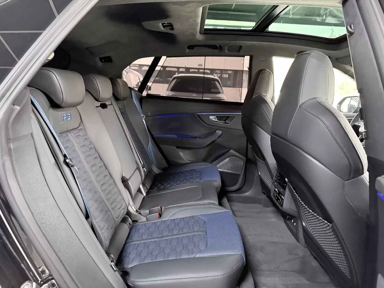 2025 Audi RS Q8 performance, 17/27