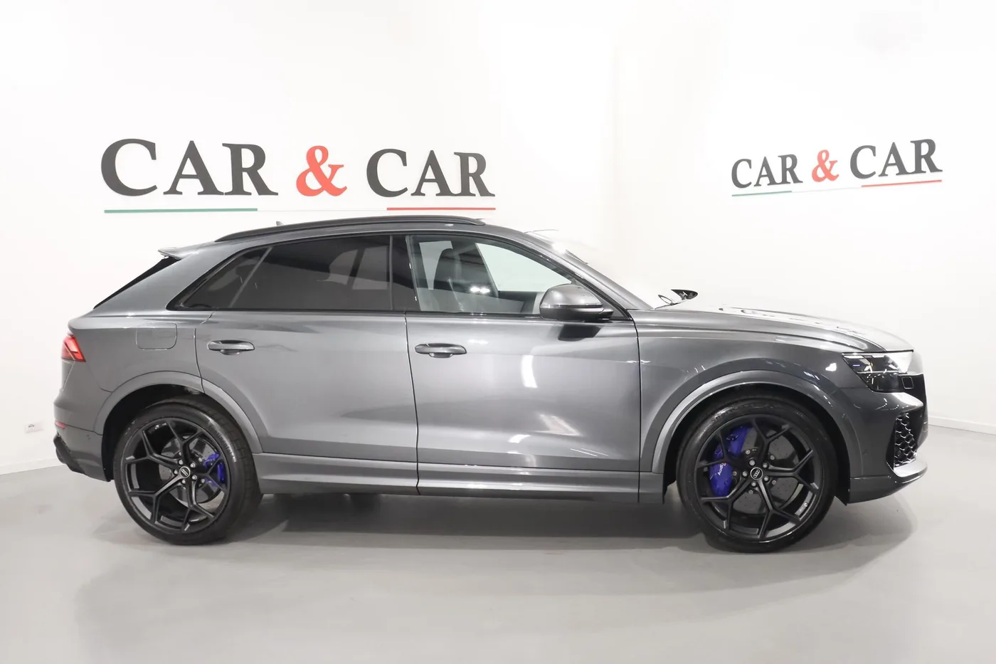 2025 Audi RS Q8 performance angeboten von einem Supersportwagenhändler in Zibido San Giacomo, Italien, Foto 5 von 25
