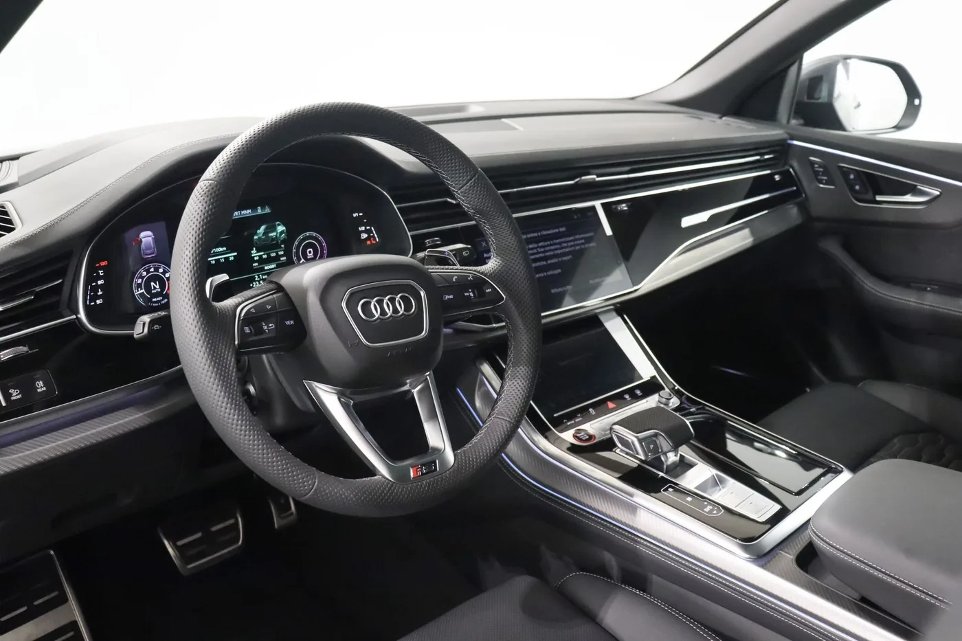 2025 Audi RS Q8 performance angeboten von einem Supersportwagenhändler in Zibido San Giacomo, Italien, Foto 10 von 25