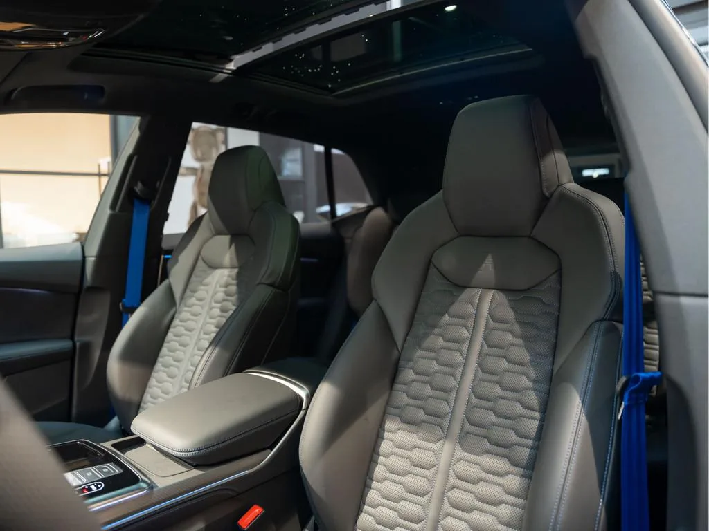 2025 Audi RS Q8 performance Urban Automotive, 9/30