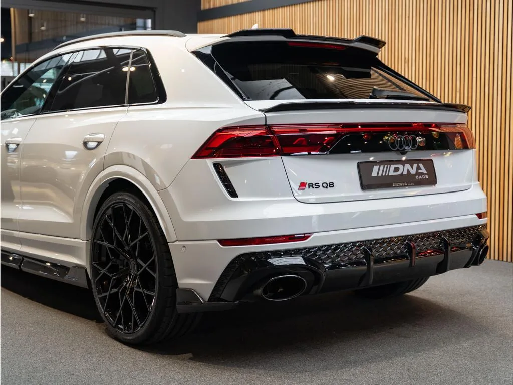 2025 Audi RS Q8 performance Urban Automotive, 12/30