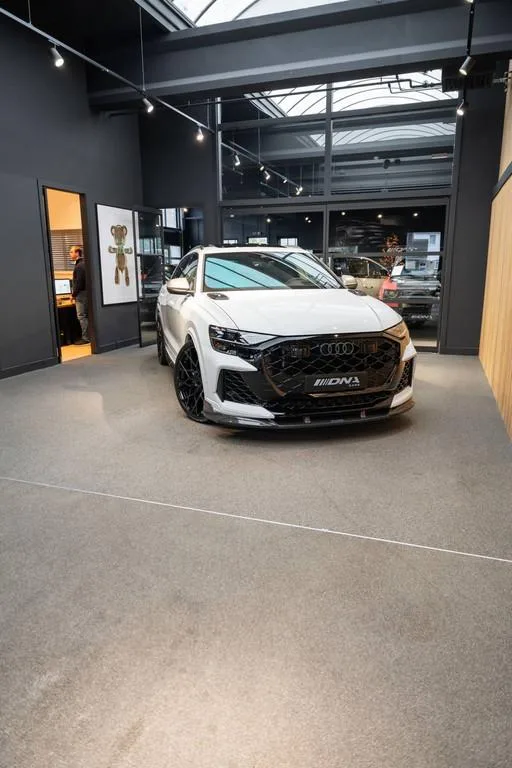 2025 Audi RS Q8 performance Urban Automotive, 26/30