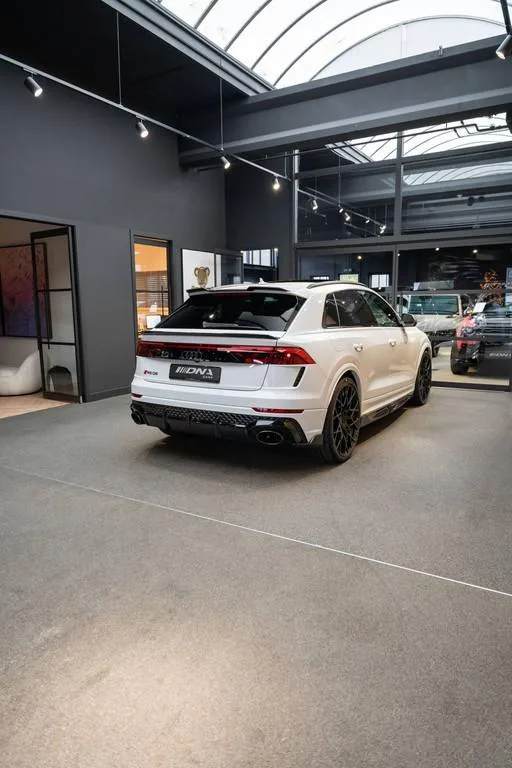 2025 Audi RS Q8 performance Urban Automotive, 28/30