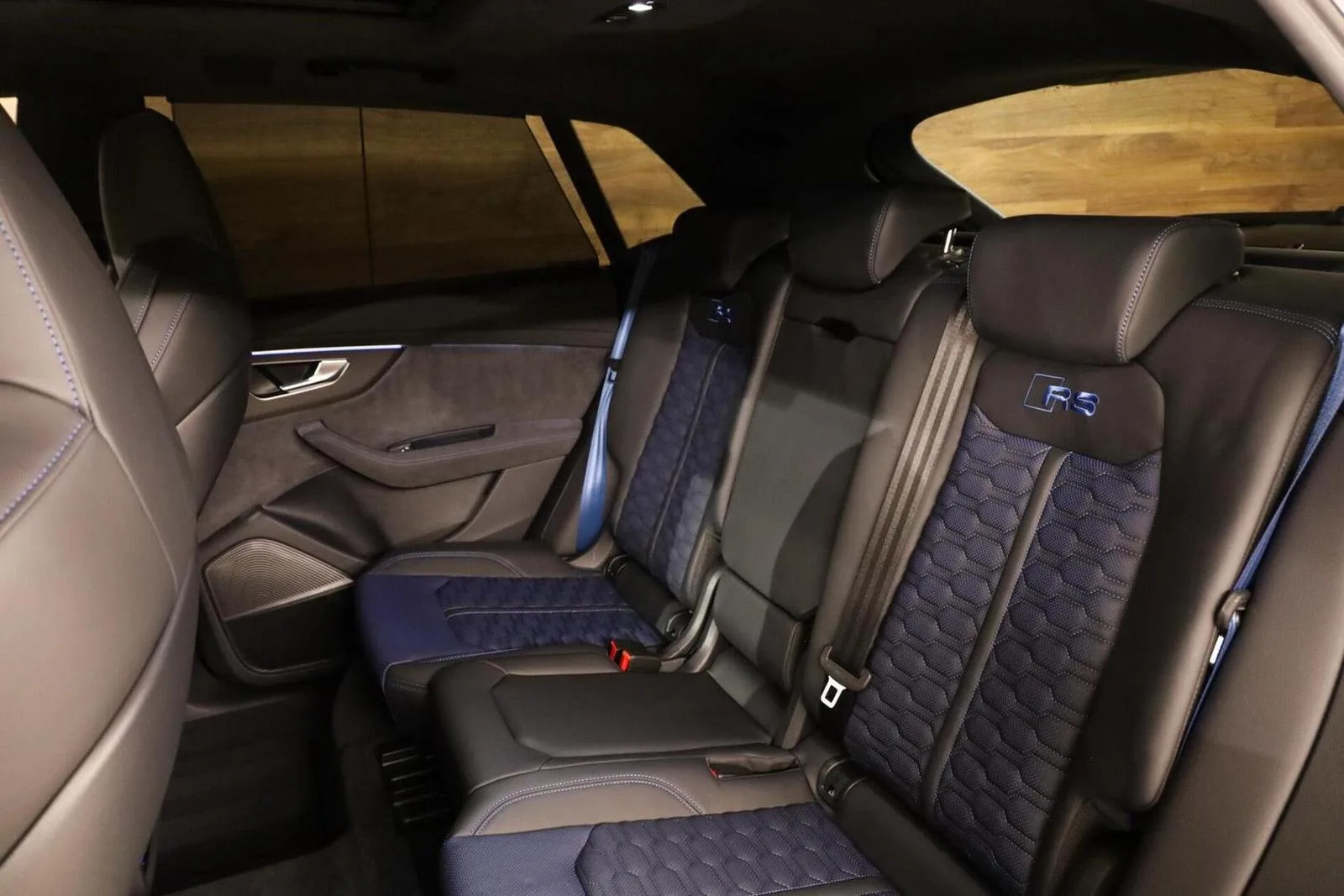 2025 Audi RS Q8 performance, 10/30