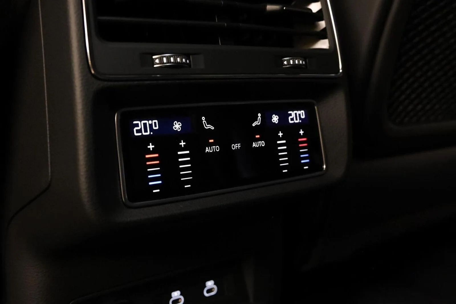 2025 Audi RS Q8 performance, 11/30