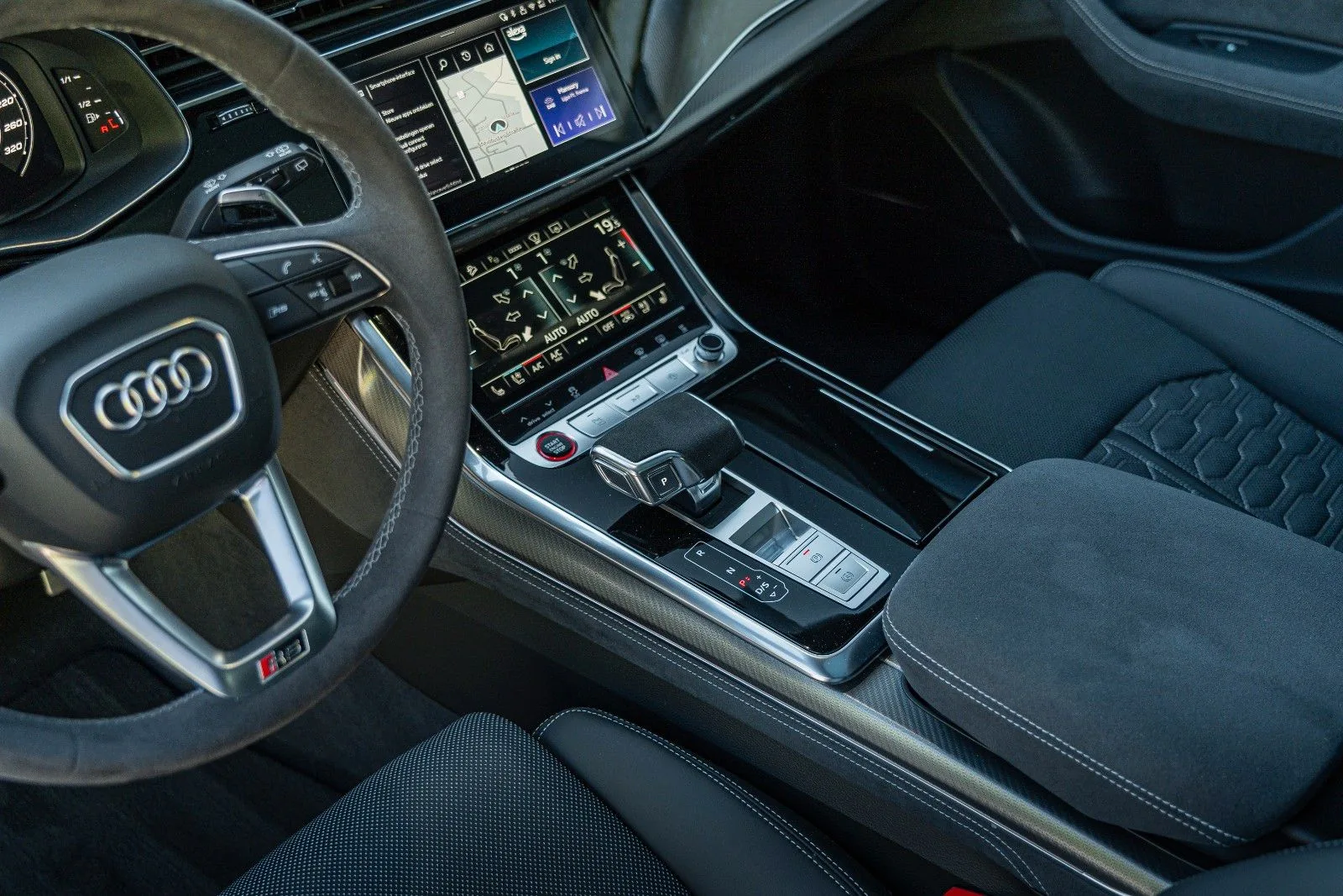 2025 Audi RS Q8 performance, 27/30