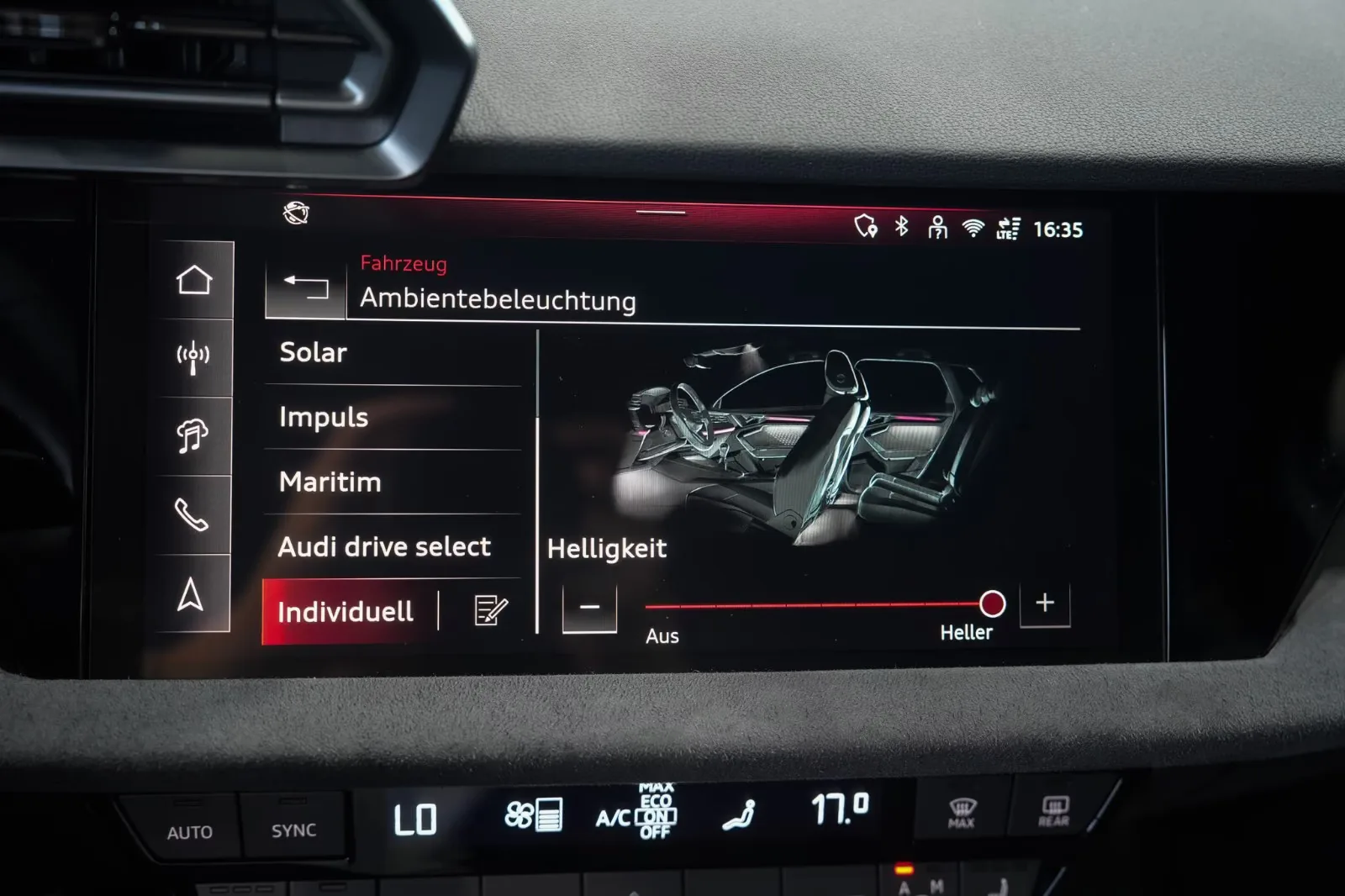 2025 Audi RS3 Sportback, 27/30