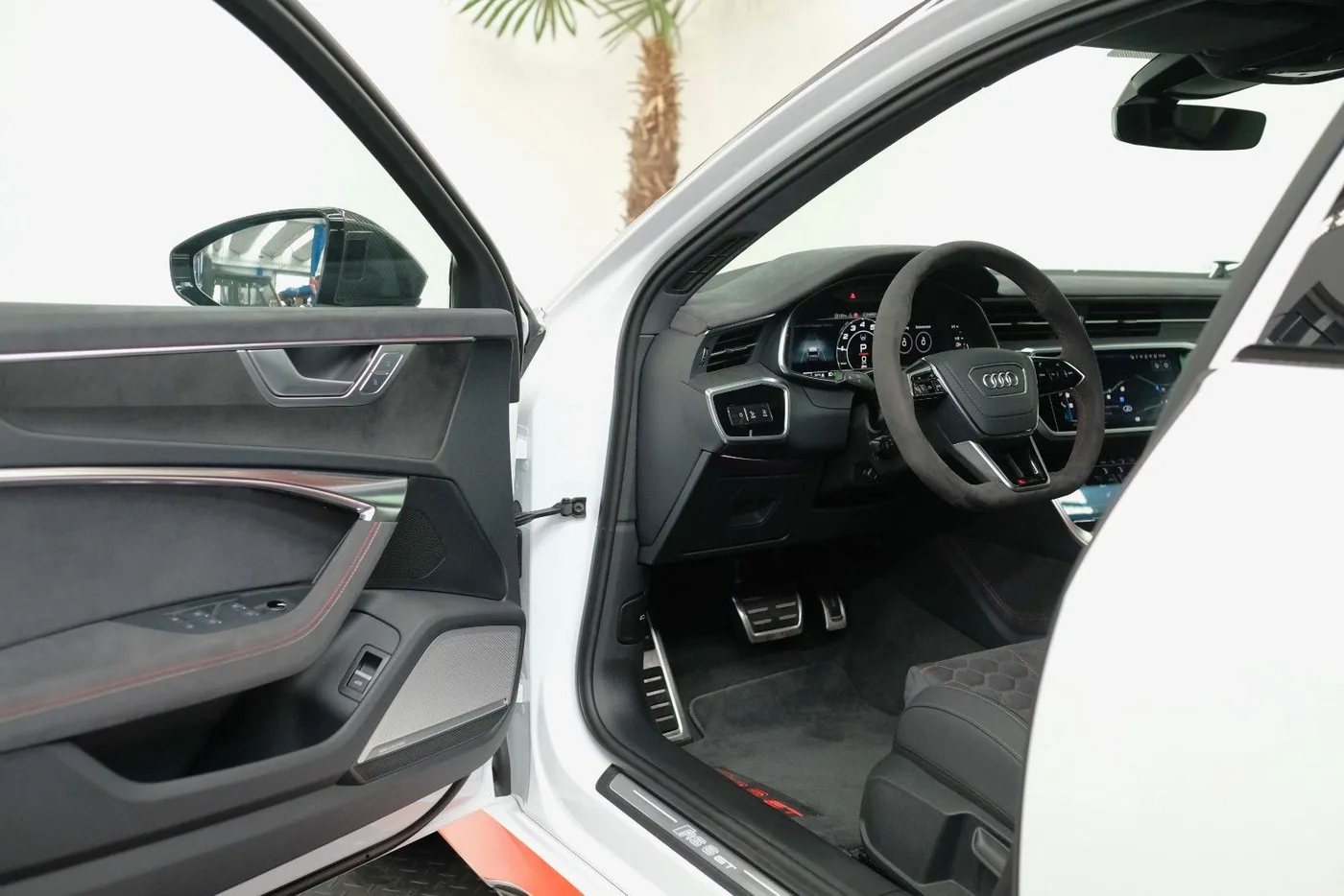 2025 Audi RS6 Avant GT angeboten von einem Fachhändler in Nuremberg, Deutschland, Foto 12 von 15