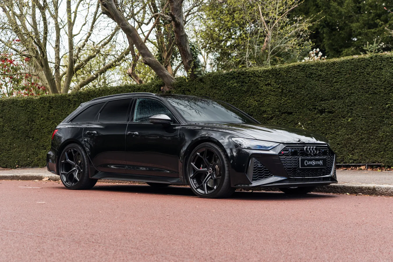 2025 Audi RS6 Avant performance Carbon Vorsprung offered by a specialist dealer in London, United Kingdom, main photo