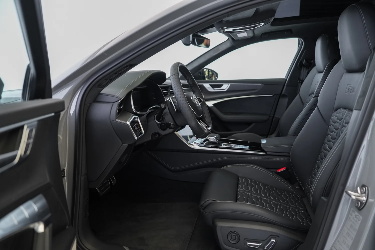 2025 Audi RS6 Avant performance, 9/18