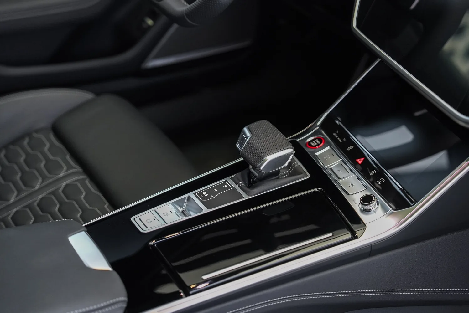 2025 Audi RS6 Avant performance, 14/18