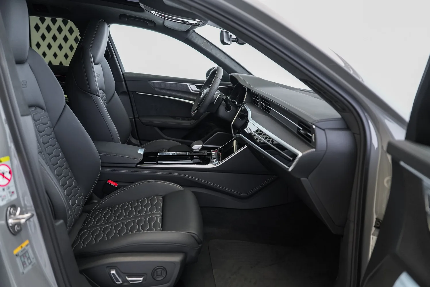2025 Audi RS6 Avant performance, 16/18