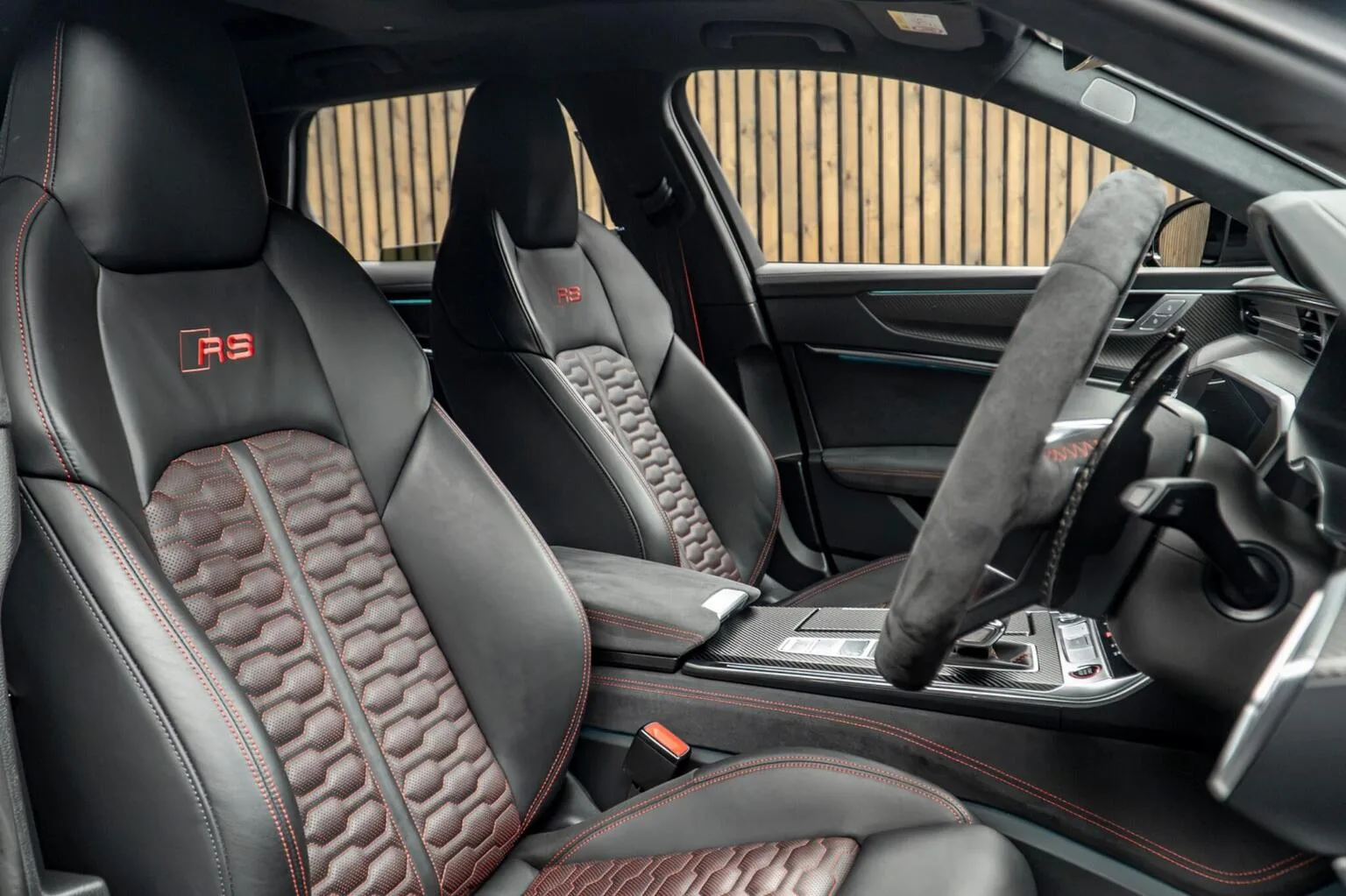 2025 Audi RS6 Avant performance Carbon Vorsprung, 2/30
