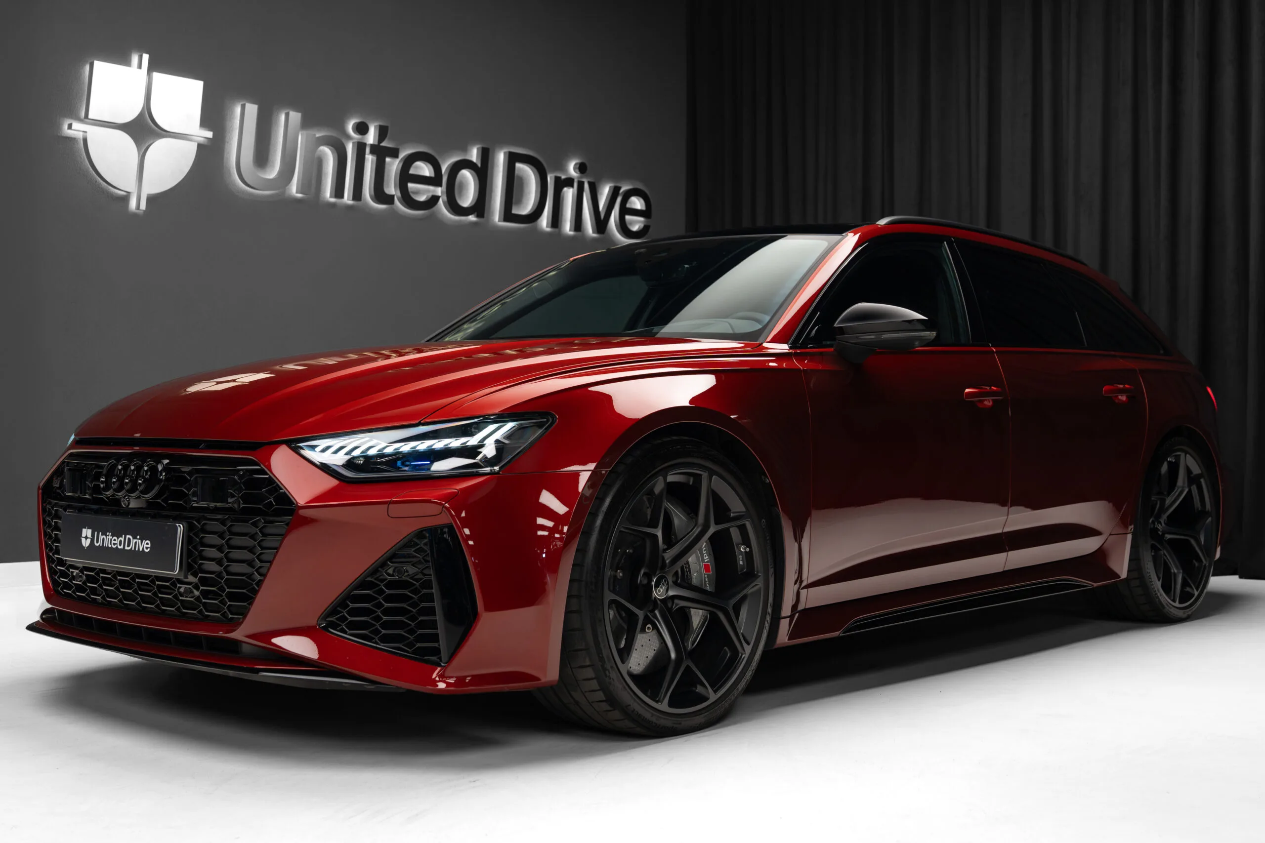 2025 Audi RS6 Avant performance angeboten von einem Fachhändler in Voluntari, Rumänien, Hauptfoto