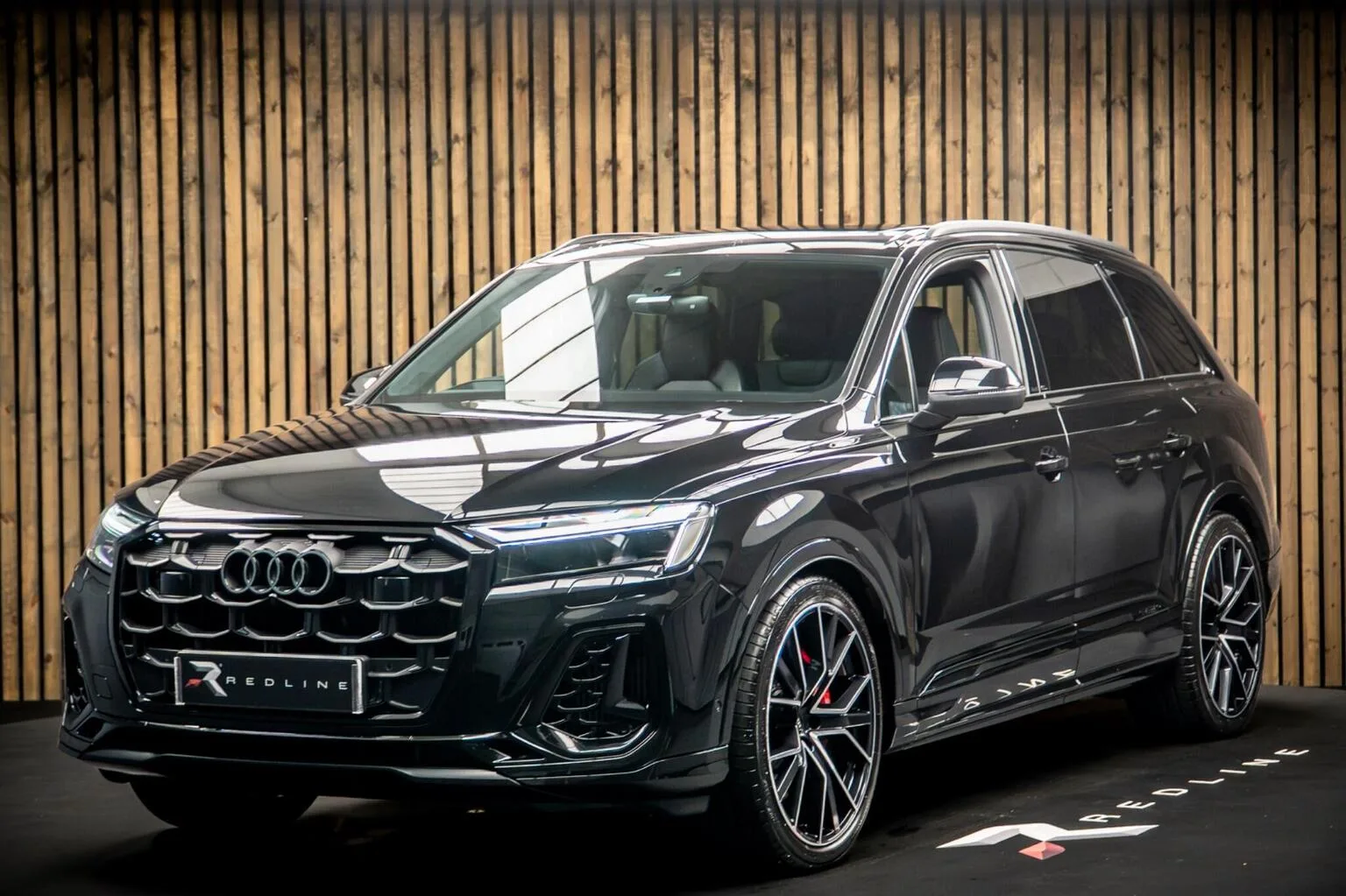 2025 Audi SQ7 Black Edition angeboten von einem Fachhändler in Knaresborough, Vereinigtes Königreich, Hauptfoto