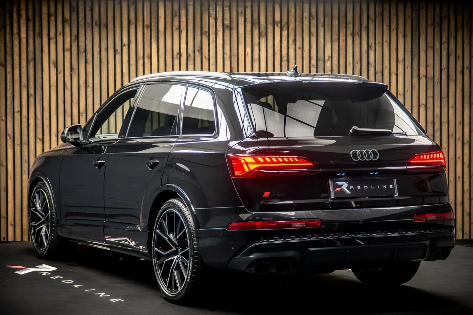 2025 Audi SQ7 Black Edition, 3/30
