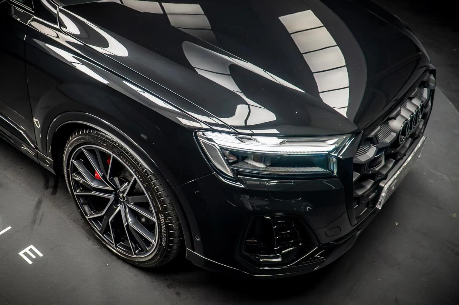 2025 Audi SQ7 Black Edition, 11/30