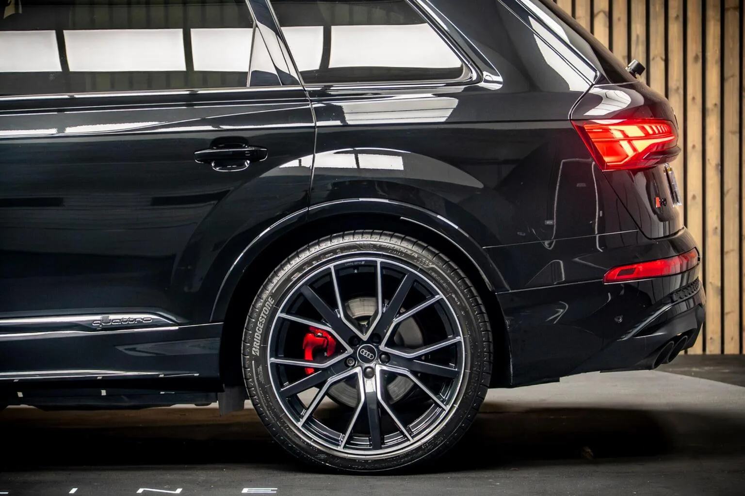 2025 Audi SQ7 Black Edition, 18/30