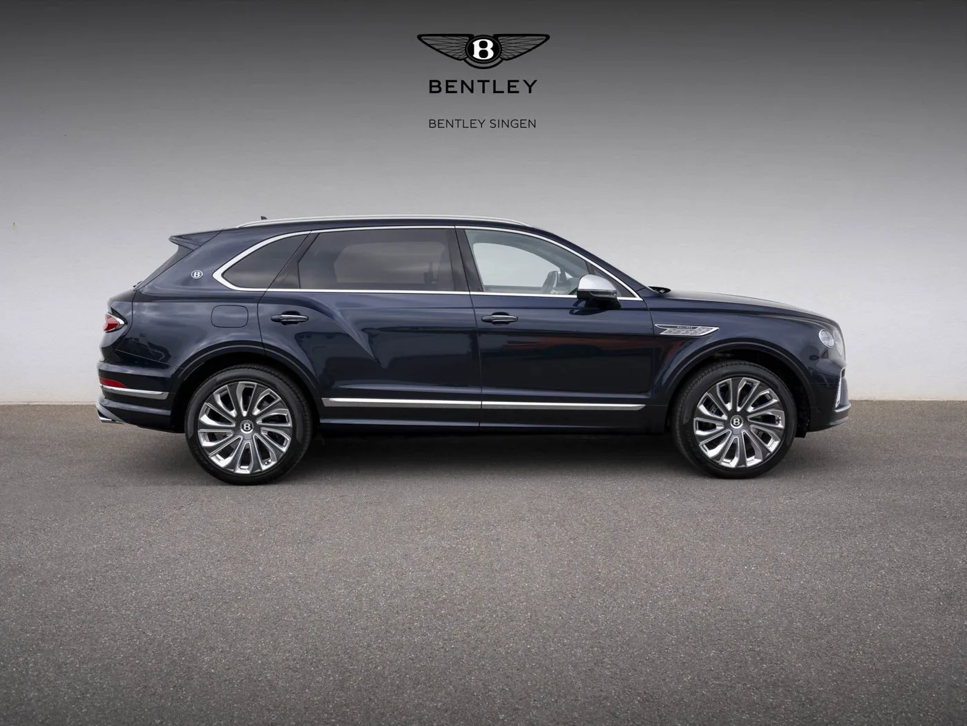 2025 Bentley Bentayga EWB Mulliner angeboten von einem Fachhändler in Singen, Deutschland, Foto 2 von 15
