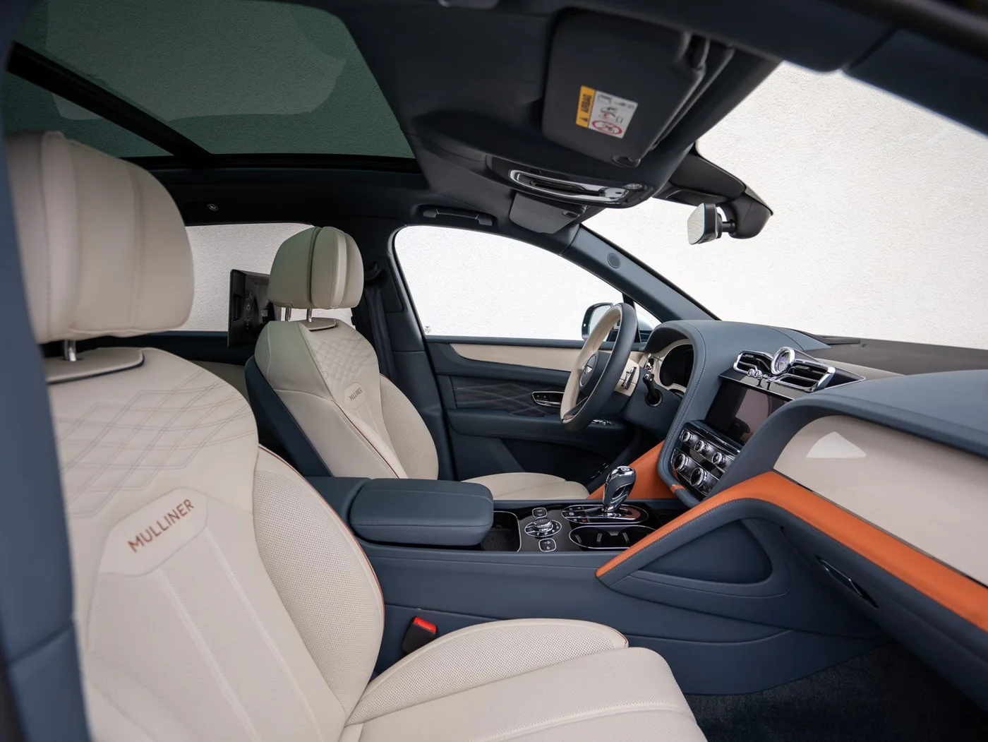 2025 Bentley Bentayga EWB Mulliner angeboten von einem Fachhändler in Singen, Deutschland, Foto 13 von 15