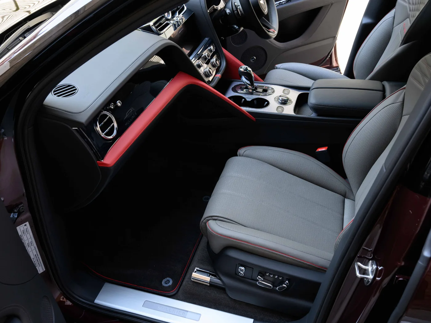 2025 Bentley Bentayga EWB Mulliner angeboten von einer Vertragshändlergruppe in London, Vereinigtes Königreich, Foto 21 von 25
