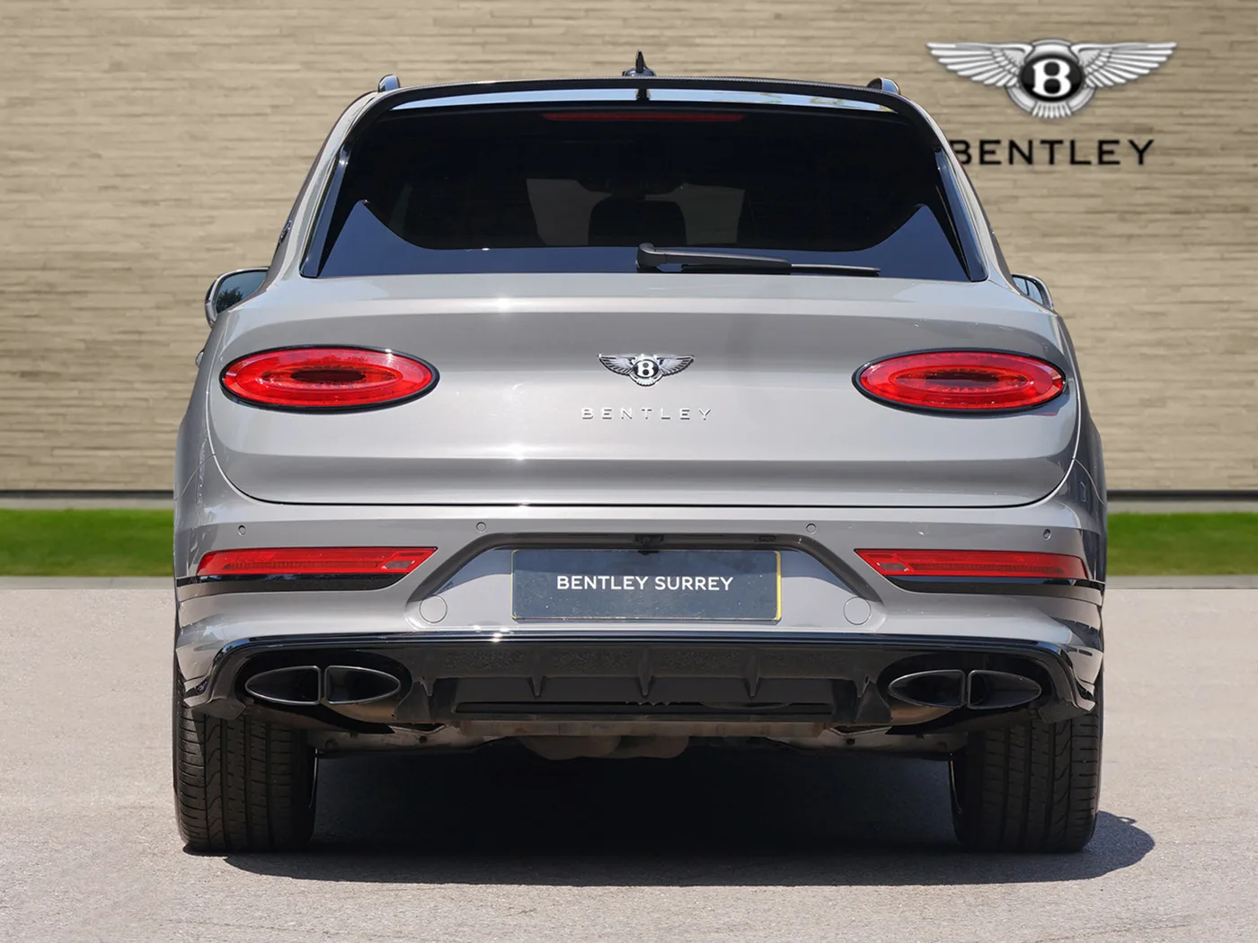2025 Bentley Bentayga EWB Mulliner angeboten von einer Vertragshändlergruppe in Ripley, Vereinigtes Königreich, Foto 8 von 25