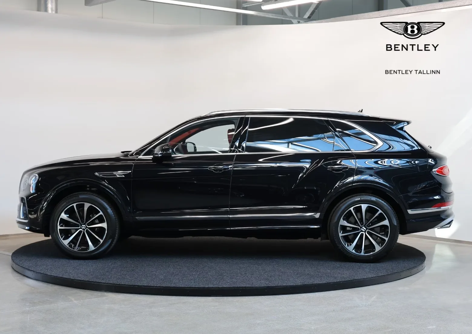 2025 Bentley Bentayga EWB, 10/19