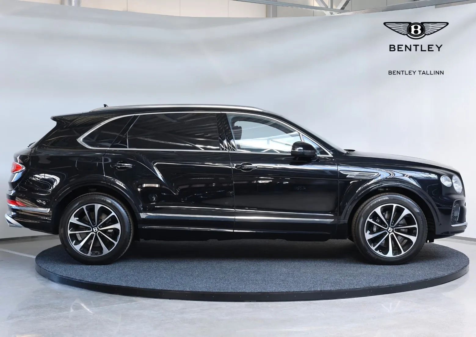 2025 Bentley Bentayga EWB, 17/19