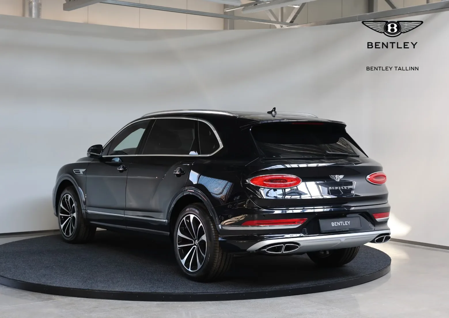2025 Bentley Bentayga EWB, 18/19