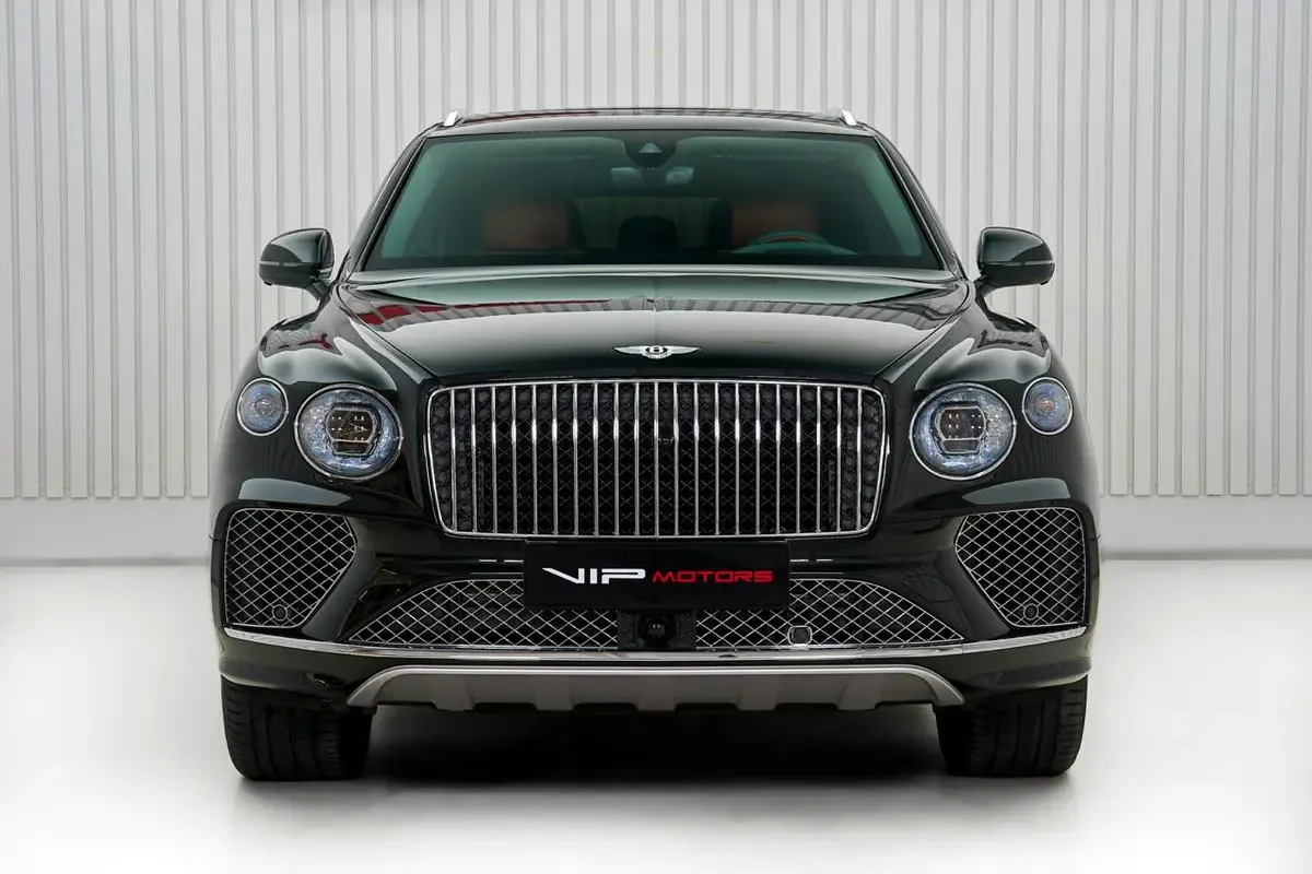 2025 Bentley Bentayga EWB, 2/12