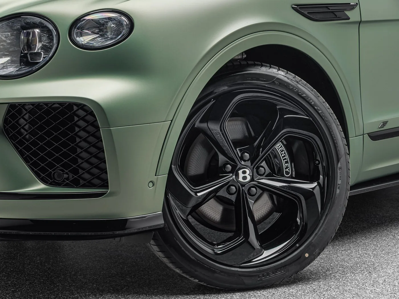 2025 Bentley Bentayga S proposée par un concessionnaire spécialisé à Böblingen, Allemagne, photo 7 sur 15