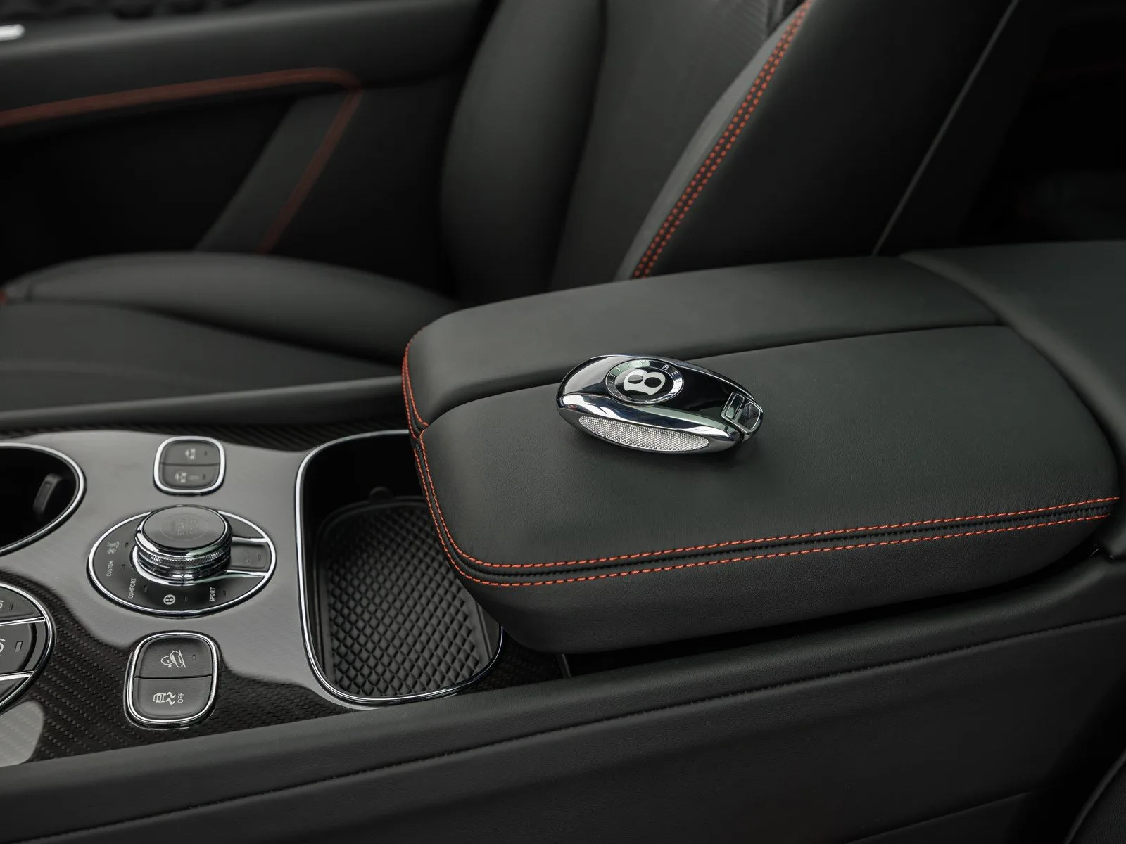 2025 Bentley Bentayga S, 13/30