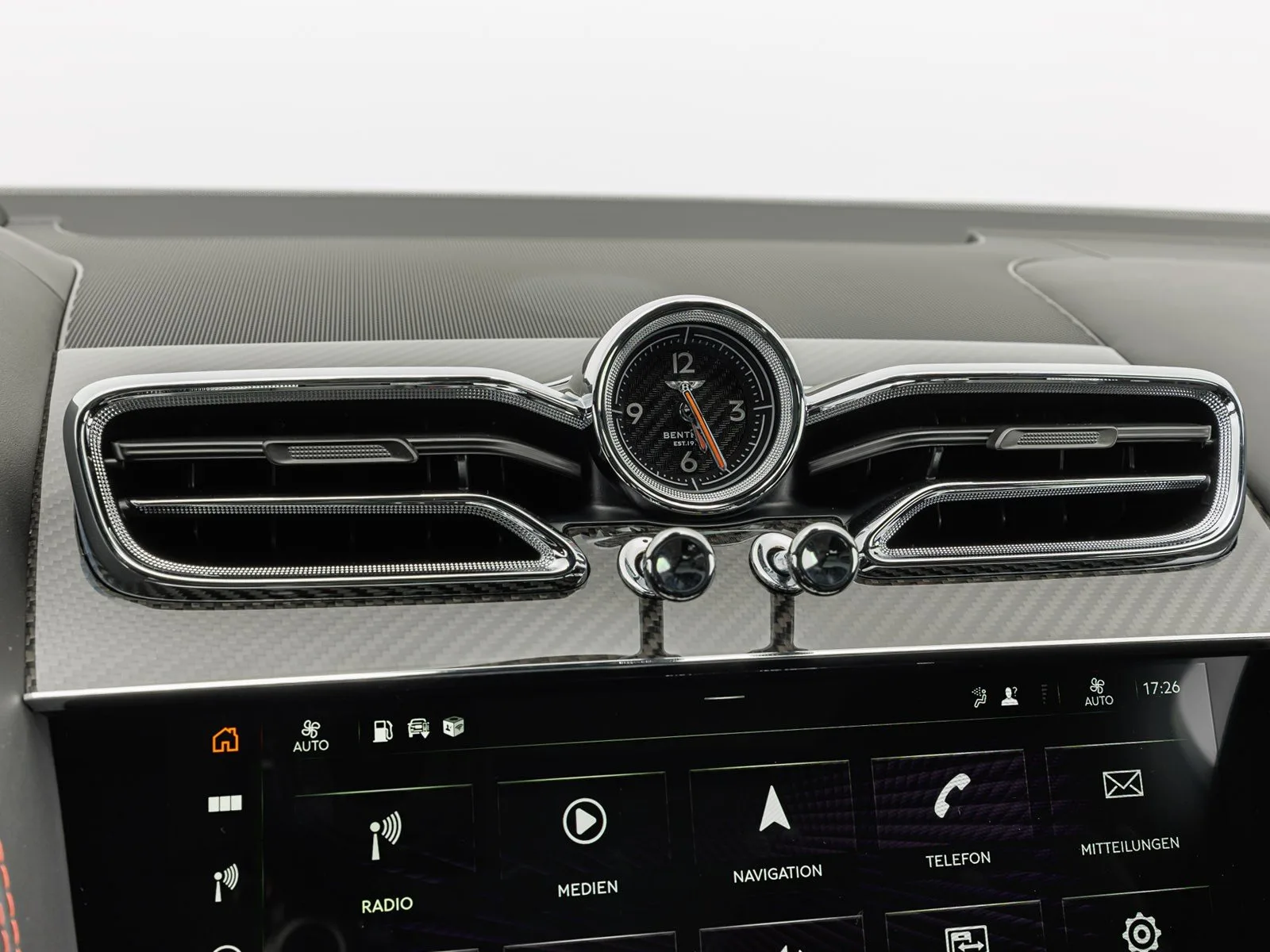 2025 Bentley Bentayga S, 28/30