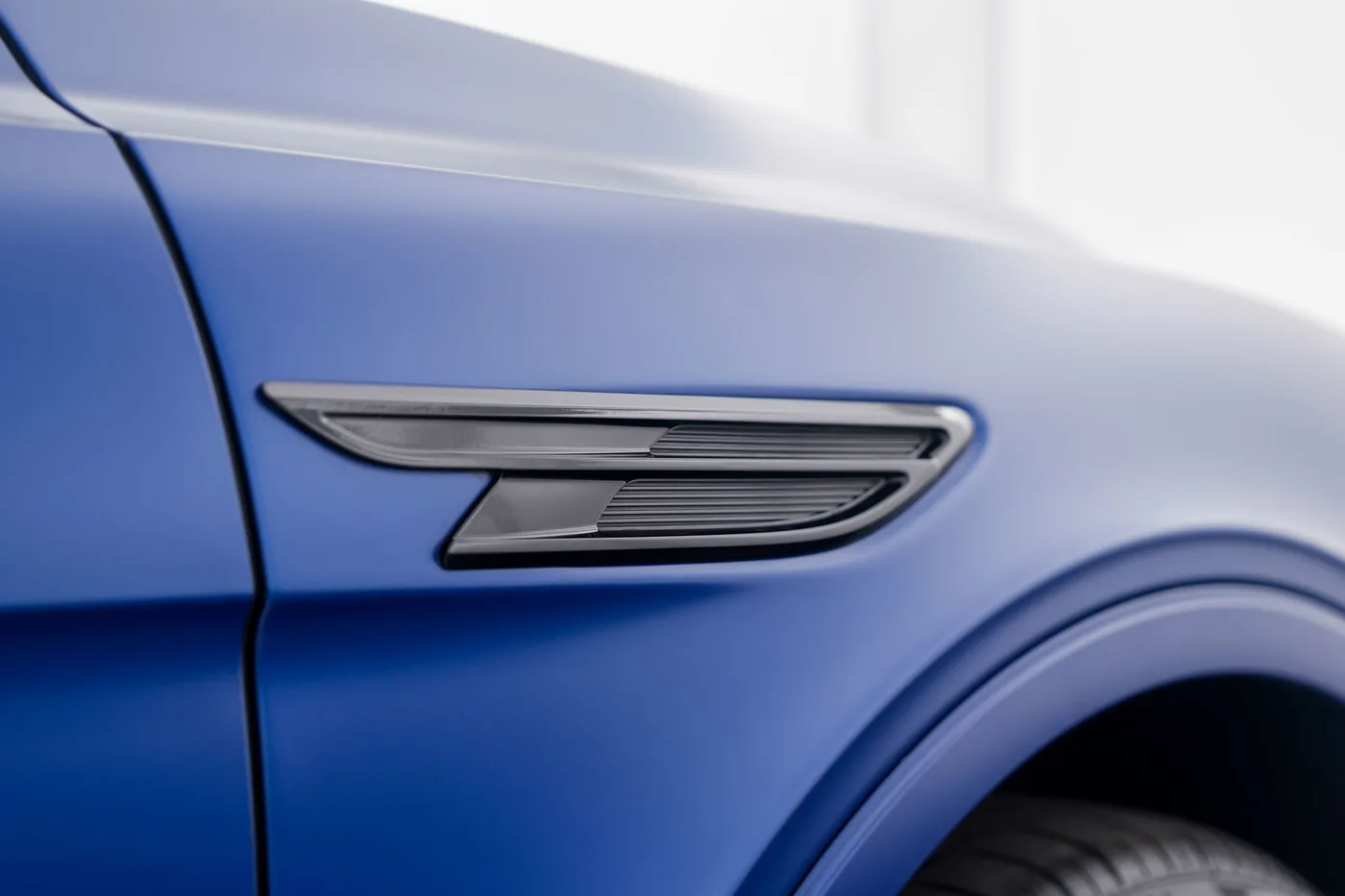 2025 Bentley Bentayga Speed offered by a franchised dealer group in Hatfield, United Kingdom, photo 10 of 25