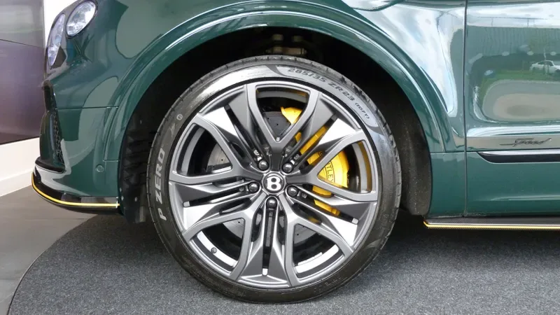 2025 Bentley Bentayga Speed, 4/28
