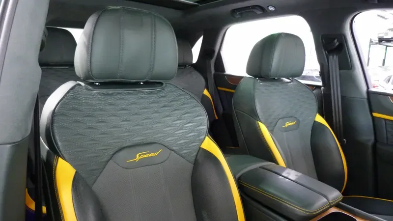 2025 Bentley Bentayga Speed, 16/28