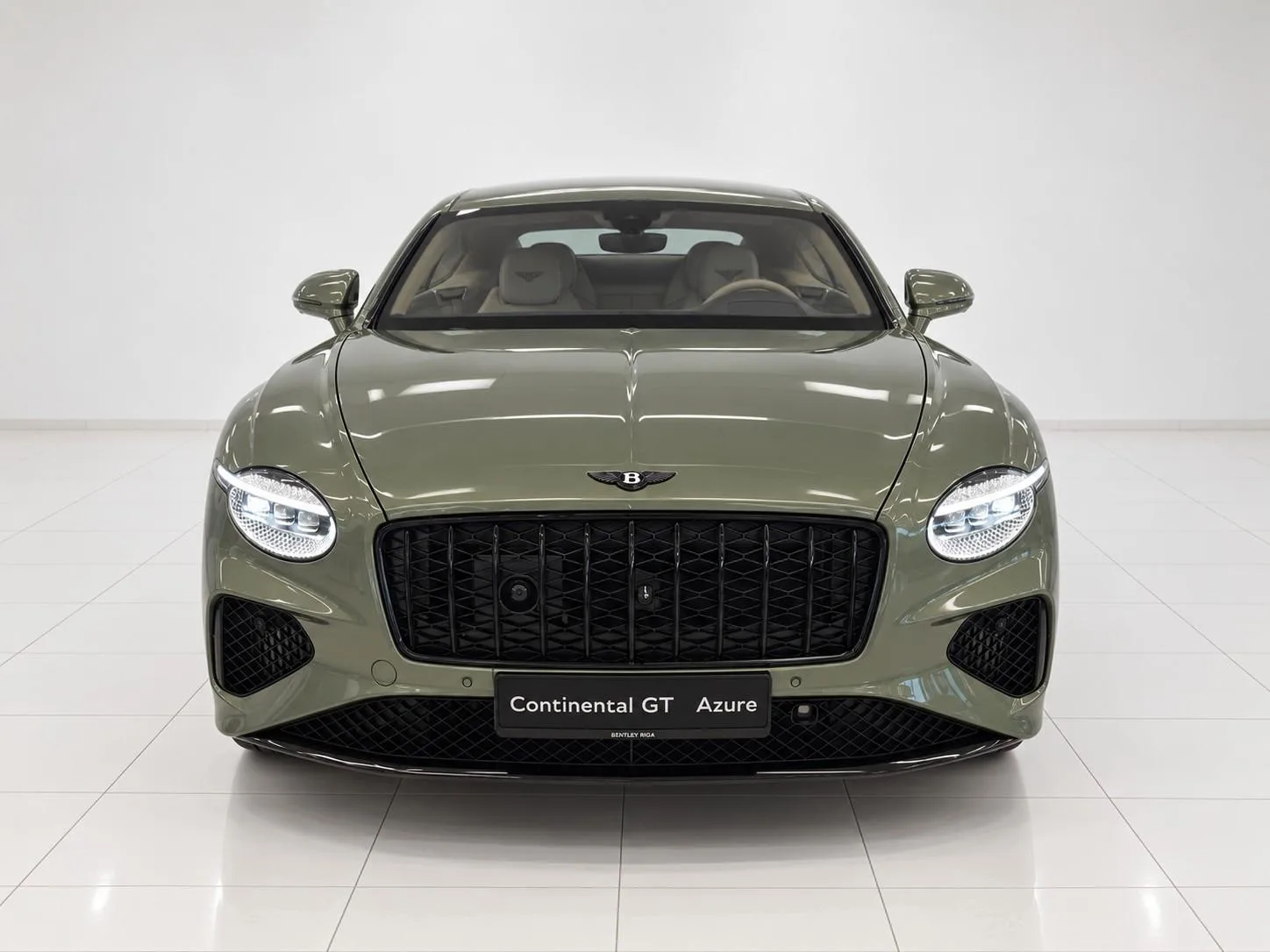 2025 Bentley Continental GT Azure, 2/30